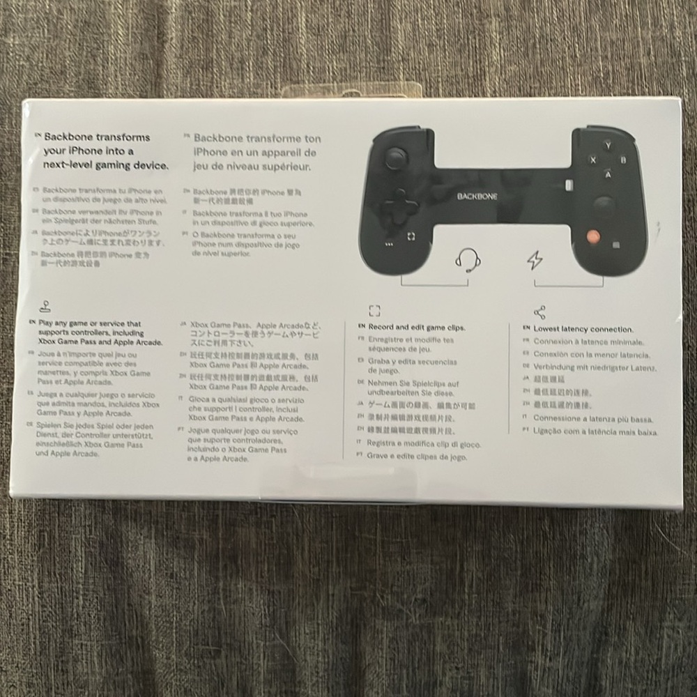 Backbone gaming controller - Picture 2 of 3